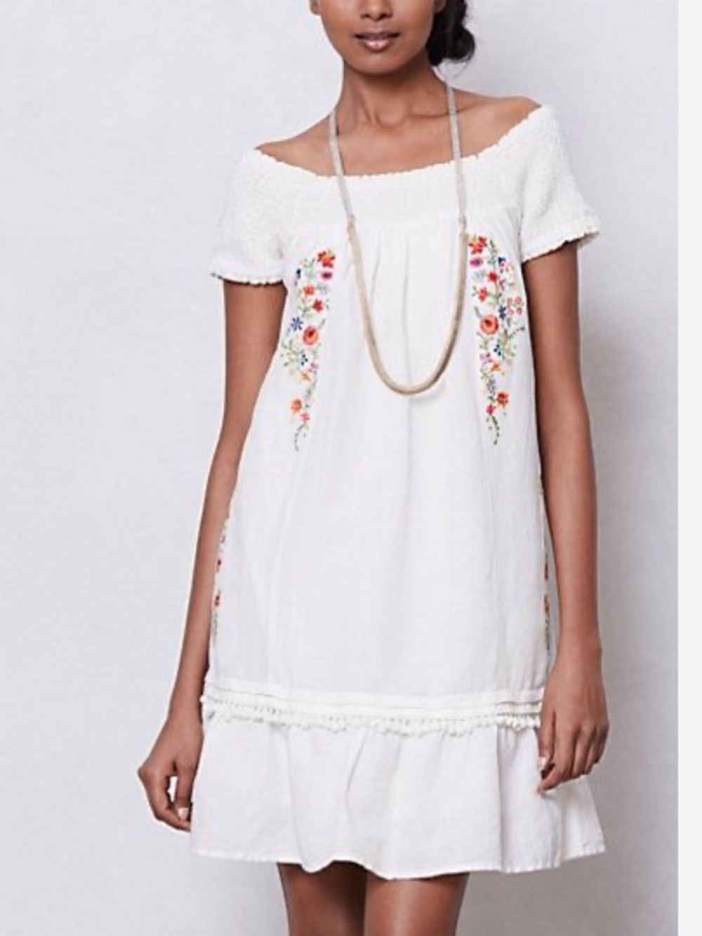 Anthropologie Moulinette Soeurs Malee Smocked embroidered linen mini dress